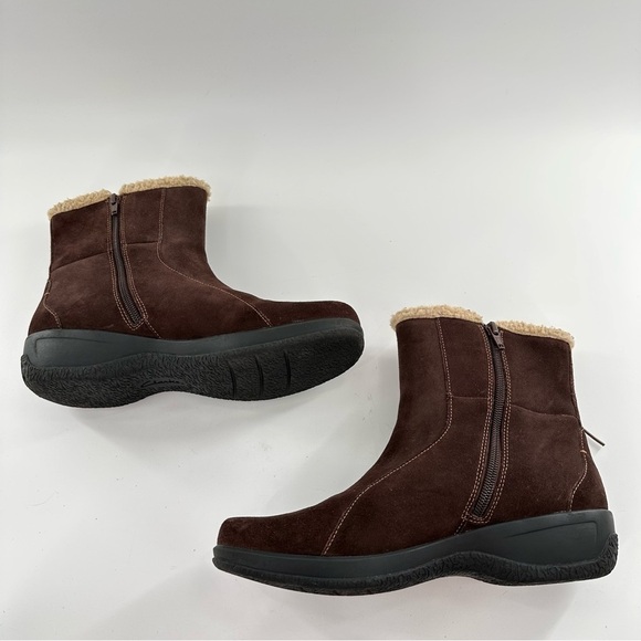 Clarks Bendables womens Angie Madi ankle booties size 
8.5 brown suede boots - Picture 10 of 13